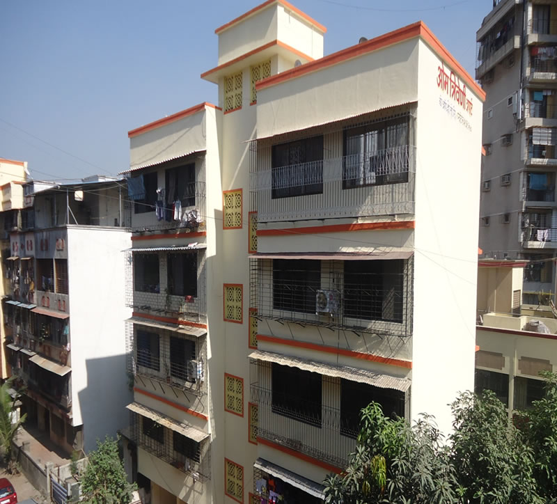 Om Triveni CHS Nerul Plastering & Painting work